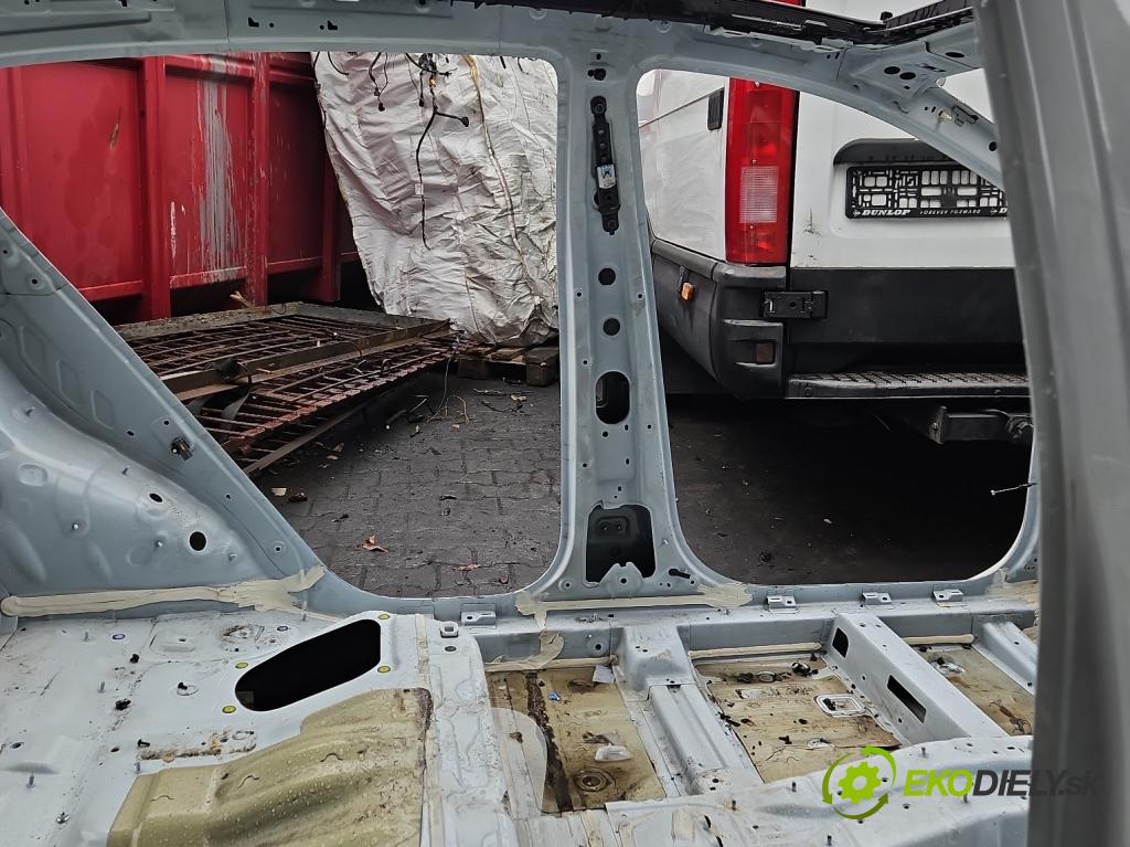 Kia Sportage IV 2015-2021 1.7 crdi 141 hp automatic 104 kW 1685 cm3 5- práh levý  (Ostatní)