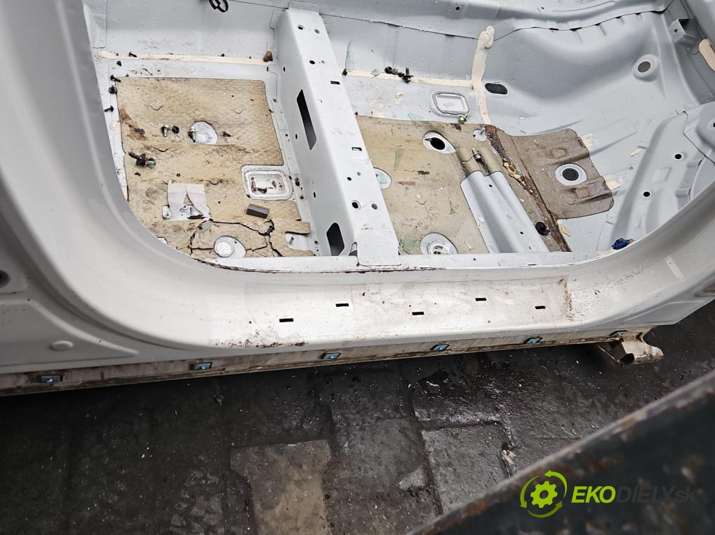 Kia Sportage IV 2015-2021 1.7 crdi 141 HP automatic 104 kW 1685 cm3 5- Práh: pravý  (Ostatné)