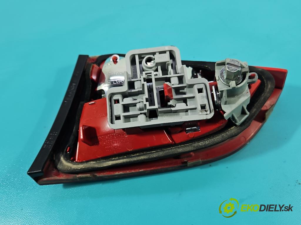 Audi A4 B8 2007-2015 1.8 TFSI 120 hp manual 88 kW 1798 cm3 5- světlo zadní levé 21969002 (Klika dveří ostatní)