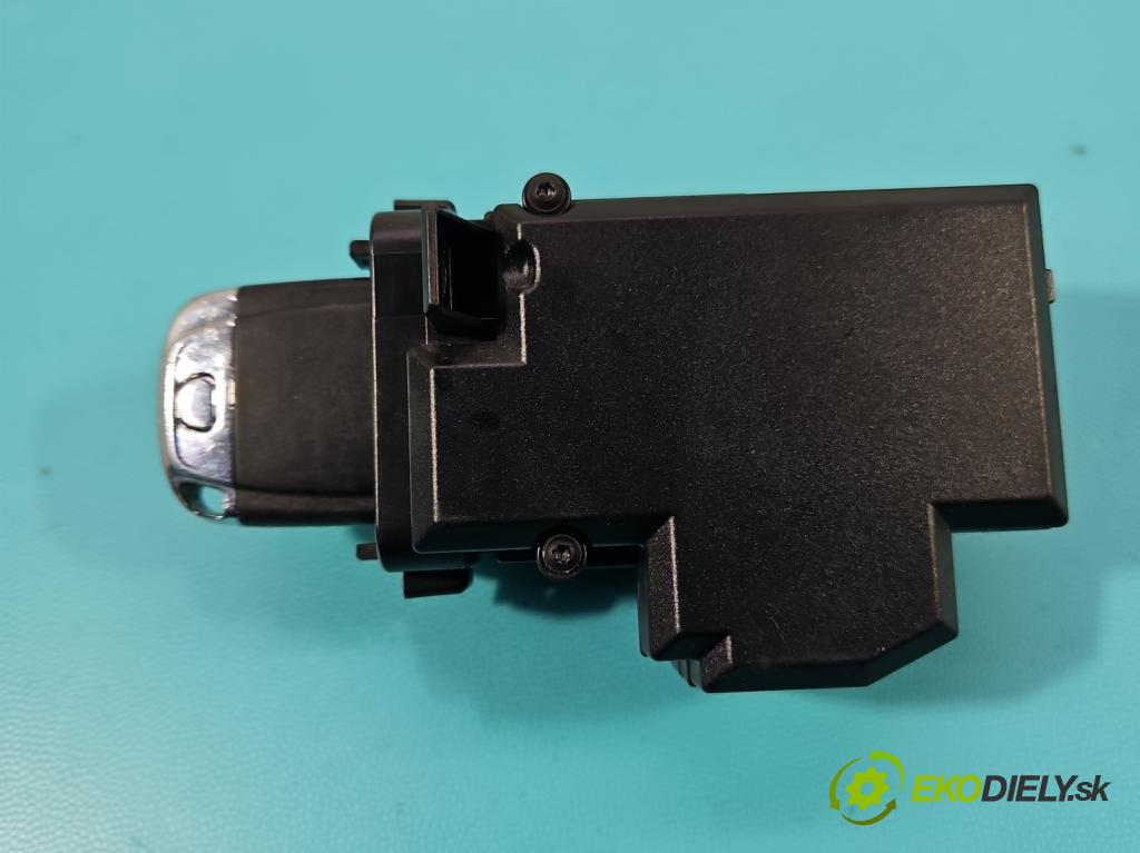 Audi A4 B8 2007-2015 1.8 TFSI 120 HP manual 88 kW 1798 cm3 5- Spínačka 8K0909131C (Spínacie skrinky a kľúče)