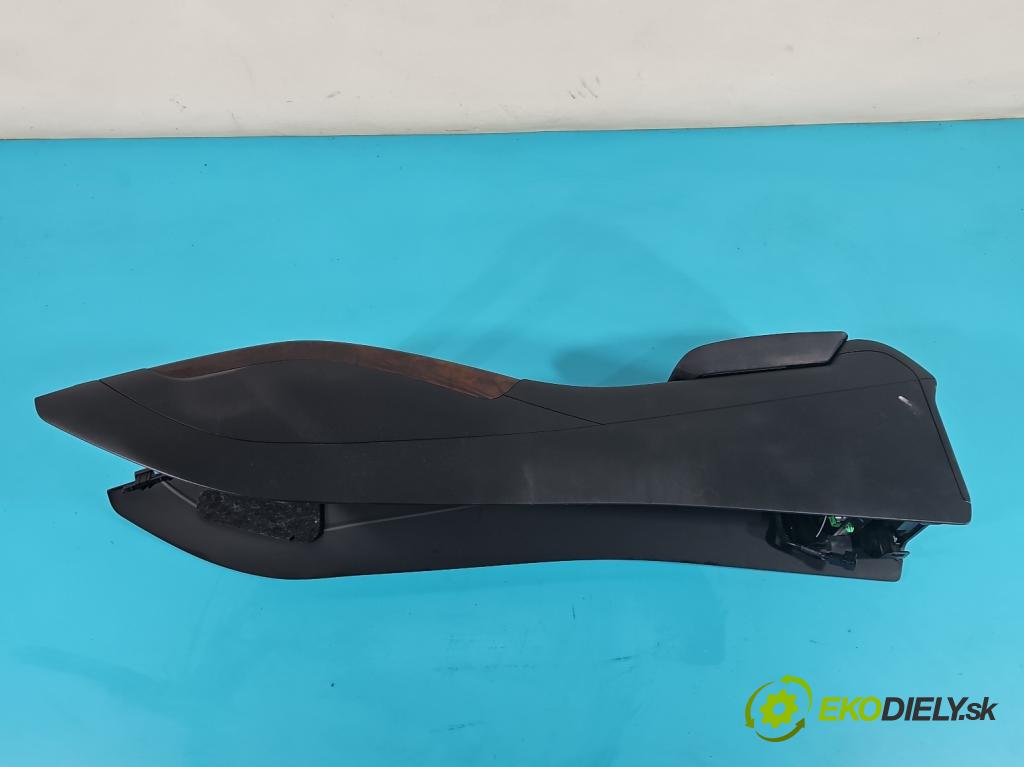 Audi A4 B8 2007-2015 1.8 TFSI 120 HP manual 88 kW 1798 cm3 5- operadlo 8K0864981E (Lakťové opierky)