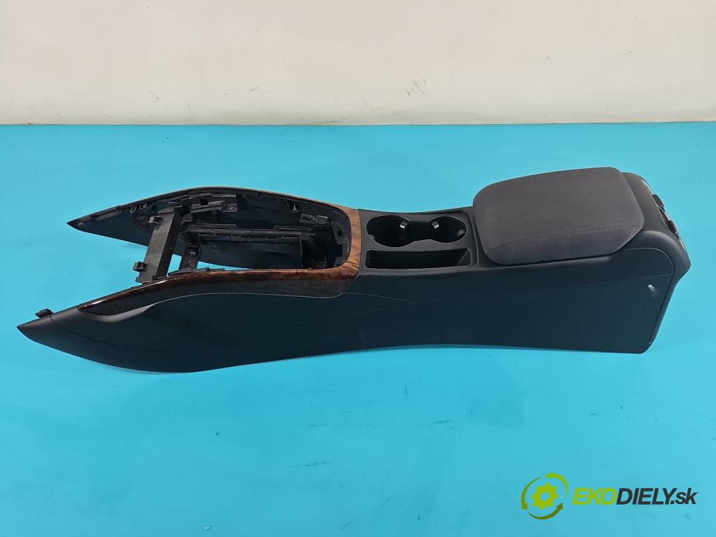 Audi A4 B8 2007-2015 1.8 TFSI 120 HP manual 88 kW 1798 cm3 5- operadlo 8K0864981E (Lakťové opierky)