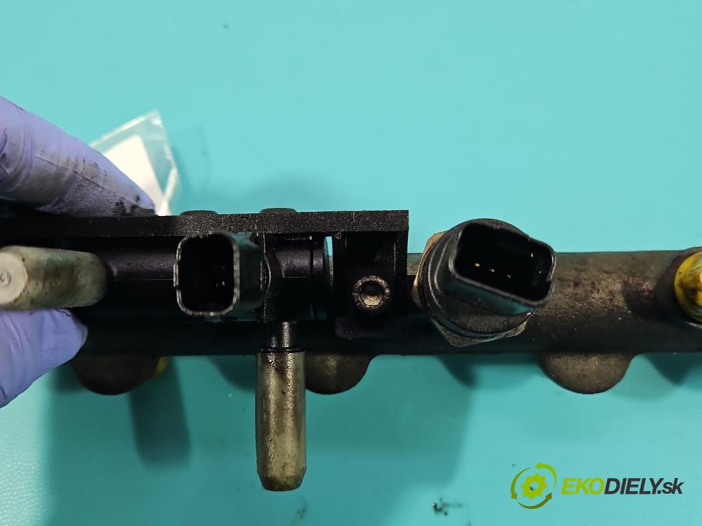 Citroen C8 2002-2014 2.0 hdi 110 HP manual 81 kW 1997 cm3 5- lišta vstrekovacia 0445214017 (Vstrekovacie lišty)