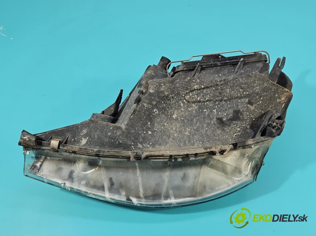 Ford Focus Mk1 1998-2004 1.6 16V 101 HP manual 74 kW 1596 cm3 3- Reflektor: pravý  (Pravé)