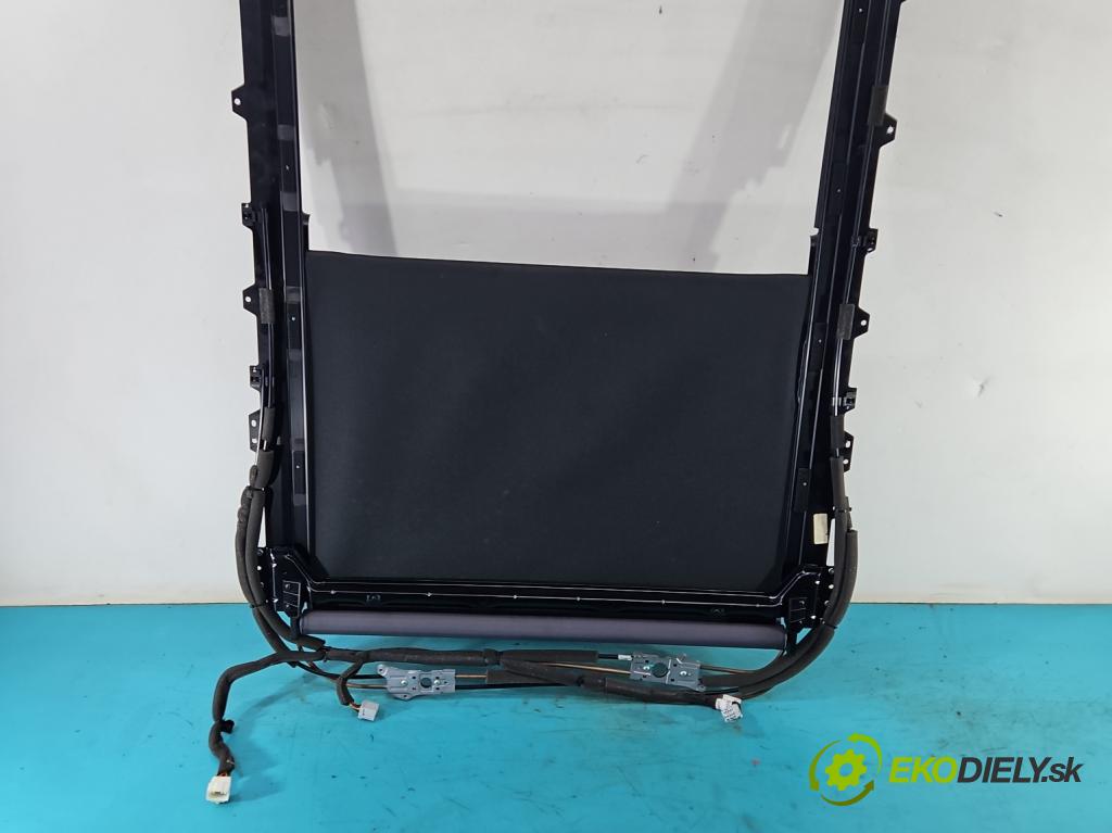 Kia Sportage IV 2015-2021 1.7 crdi 141 HP automatic 104 kW 1685 cm3 5- roleta (Rolety kufra)