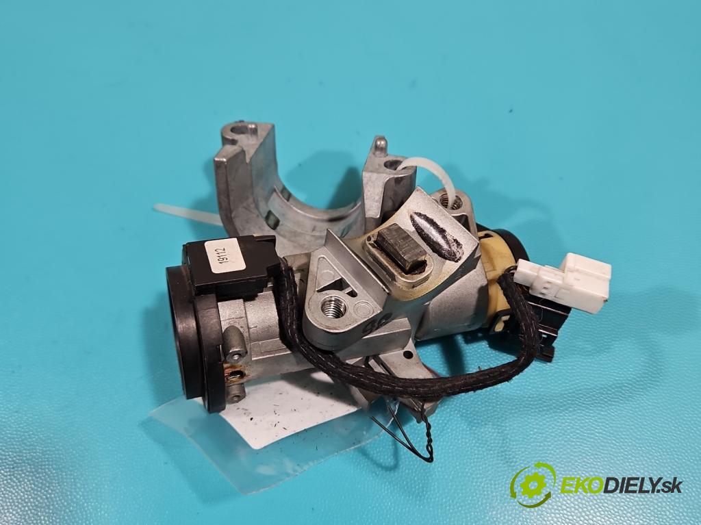 Mitsubishi Space star 1.9 dci 102 HP manual 75 kW 1870 cm3 5- Spínačka  (Spínacie skrinky a kľúče)