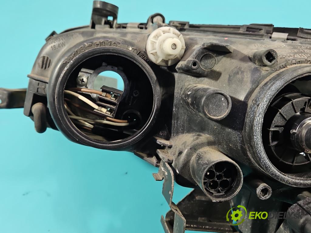 Opel Omega B 1994-2003 2.2 16V 144 HP manual 106 kW 2198 cm3 5- Reflektor: pravý  (Pravé)