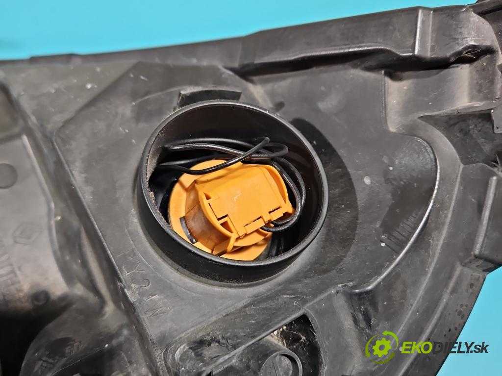 Renault Master III 2010-2019 2.3 dci 145 HP manual 107 kW 2299 cm3 5- Reflektor: pravý  (Pravé)