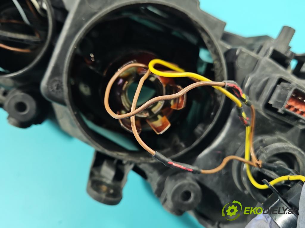 Saab 9-3 II 2002-2012 2.0 T 150 HP manual 110 kW 1998 cm3 4- Reflektor: pravý (Pravé)