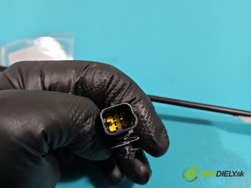Toyota Proace II 2016- 2.0 D4D 122 hp manual 90 kW 1997 cm3 5- zámek zadní levý