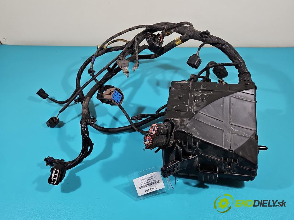 Kia Sportage IV 2015-2021 1.7 crdi 141 hp automatic 104 kW 1685 cm3 5- skříňka pojistková 91950-D9880 (Pojistkové skříňky)