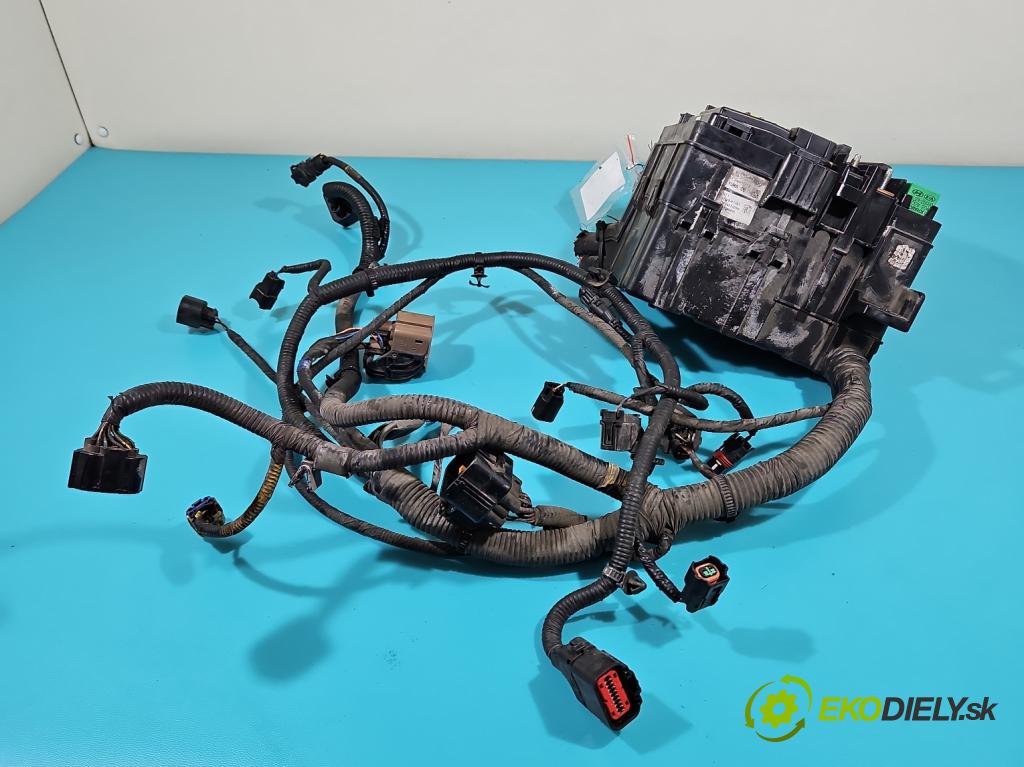 Kia Sportage IV 2015-2021 1.7 crdi 141 hp automatic 104 kW 1685 cm3 5- skříňka pojistková 91950-D9880 (Pojistkové skříňky)