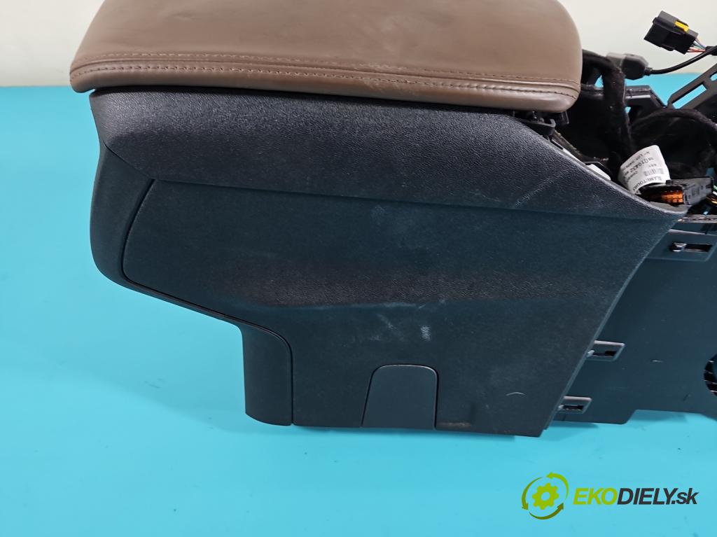 Citroen DS5 2011-2015 1.6 THP 156 HP automatic 115 kW 1598 cm3 5- operadlo 9686964777 (Lakťové opierky)