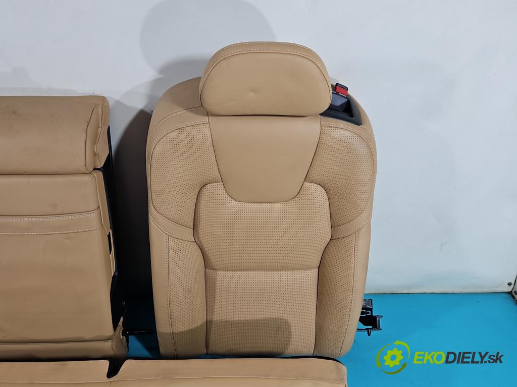 Volvo V90 2016- 2.0 D5 235 HP automatic 173 kW 1969 cm3 5- Pohovka: zadné  (Sedačky, sedadlá)