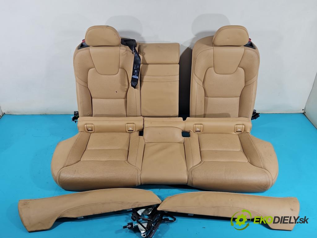 Volvo V90 2016- 2.0 D5 235 HP automatic 173 kW 1969 cm3 5- Pohovka: zadné  (Sedačky, sedadlá)