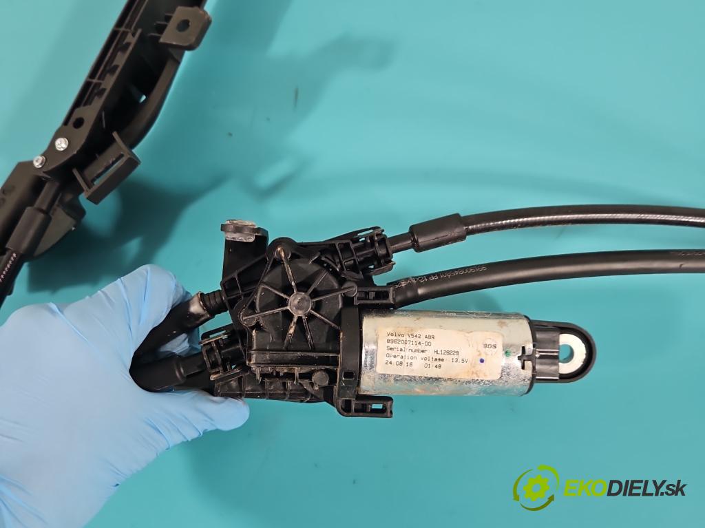 Volvo V90 2016- 2.0 D5 235 HP automatic 173 kW 1969 cm3 5- roleta 8962007114-00 (Rolety kufra)