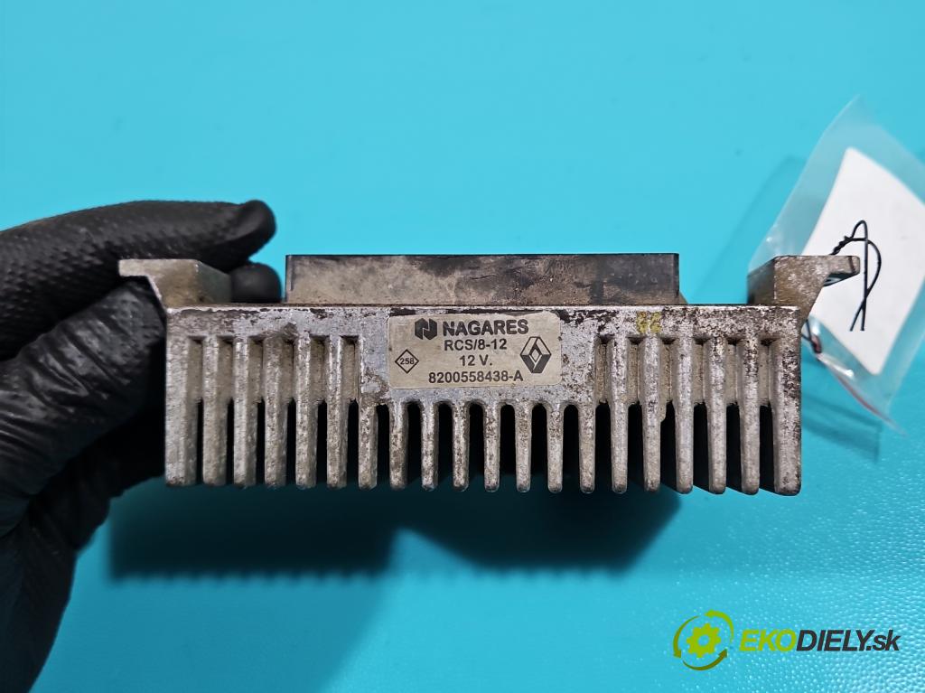 Renault Master III 2010-2019 2.3 dci 145 HP manual 107 kW 2299 cm3 5- Relé: svíčky: zařicích: 8200558438-A (Relé)