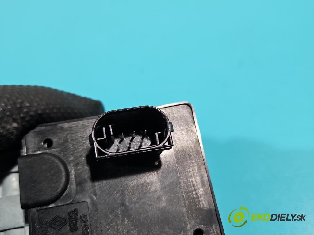 Renault Scenic II 2003-2009 1.5 dci 101 HP manual 74 kW 1461 cm3 5- Blokáda: řízení: 8200033233 (Ostatné)