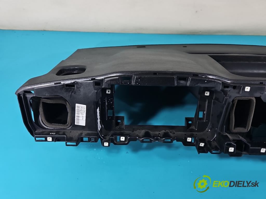 Toyota Proace II 2016- 2.0 D4D 122 HP manual 90 kW 1997 cm3 5- kokpit,pristrojová doska rozdeľovacia