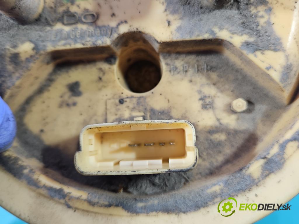 Peugeot 307 2.0 hdi 107 HP manual 79 kW 1997 cm3 5- čerpadlo paliva 9632672280