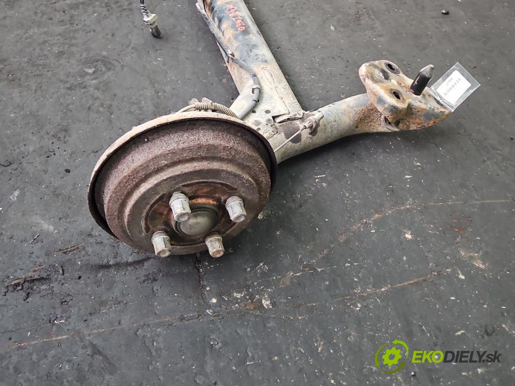 Mazda 2 I 2003-2007 1.4 16V 80 hp manual 59 kW 1388 cm3 5- zadní výztuha  (Výztuhy zadní)