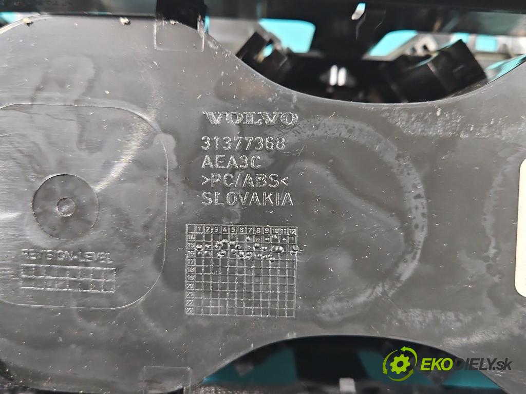 Volvo V90 2016- 2.0 D5 235 HP automatic 173 kW 1969 cm3 5- Rukojeť: na nápoje: 31377368 (Úchyty, držiaky na nápoje)