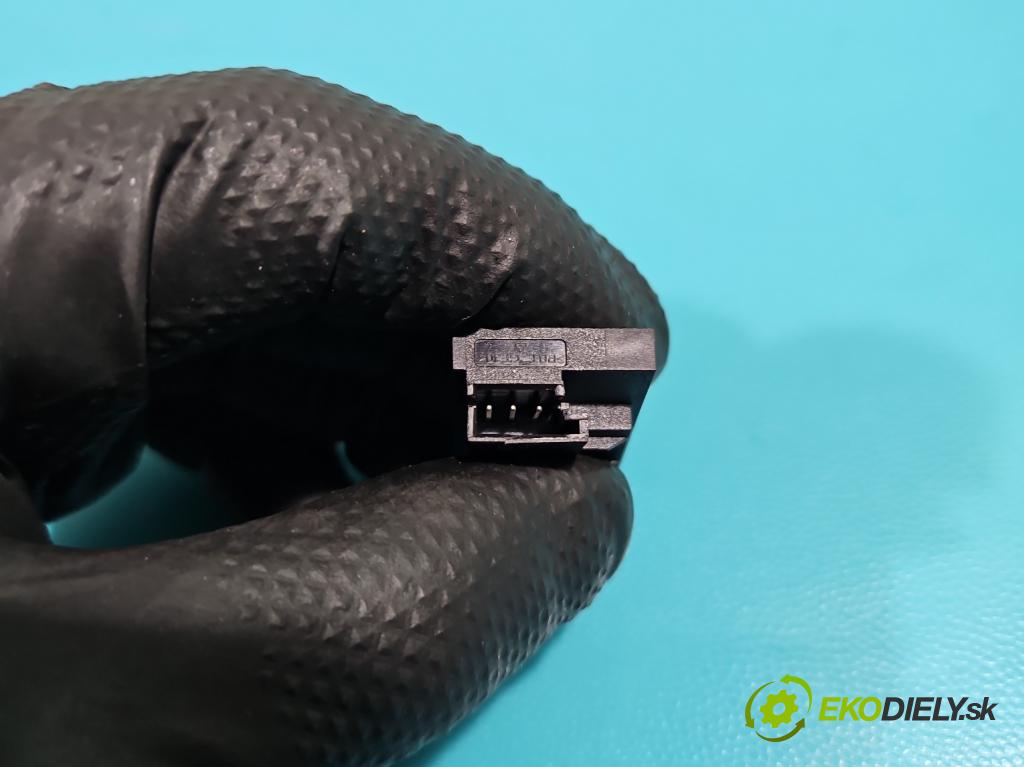 Volvo V90 2016- 2.0 D5 235 HP automatic 173 kW 1969 cm3 5- snímač déšť: 31404274 (Snímač dažďa)