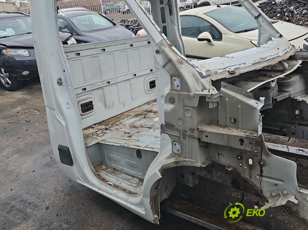 Renault Master III 2010-2019 2.3 dci (M9TG699) 145 hp manual 107 kW 2299 cm3 5- Budova
