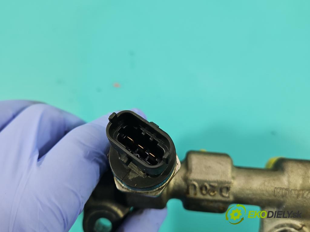 Renault Master III 2010-2019 2.3 dci 145 HP manual 107 kW 2299 cm3 5- lišta vstrekovacia 0445214212 (Vstrekovacie lišty)