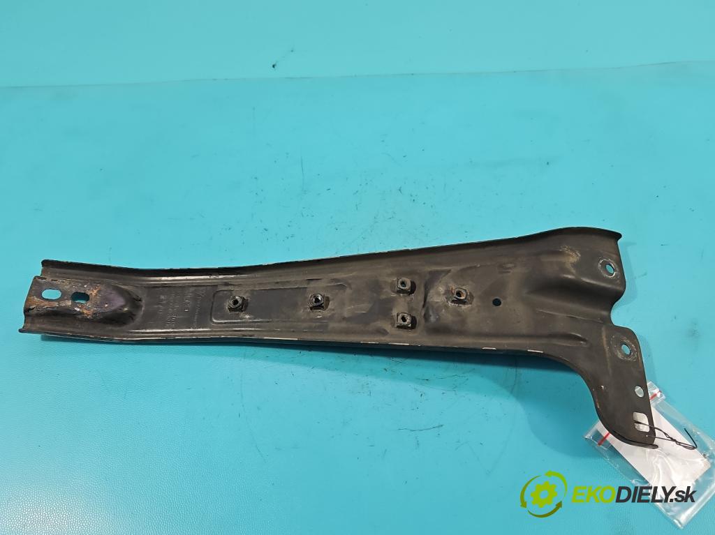 Porsche Cayenne II 2010-2017 4.8 V8 Turbo 500KM automatic 368 kW 4806 cm3 5- stěna přední A011000030101 (Výztuhy přední)