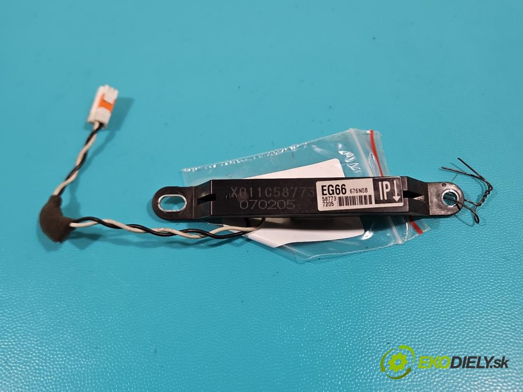 Mazda Cx-7 2.3 T 260 HP manual 191 kW 2261 cm3 5- Antena X011C58775