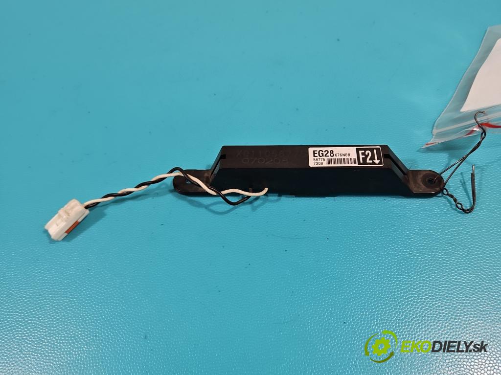 Mazda Cx-7 2.3 T 260 HP manual 191 kW 2261 cm3 5- Antena EG28676N0B