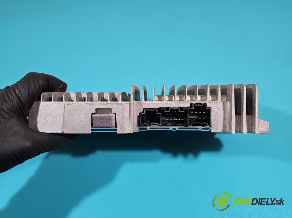 Mazda Cx-7 2.3 T 260 HP manual 191 kW 2261 cm3 5- Zesilovač: EG2366920A (Zosilňovače)