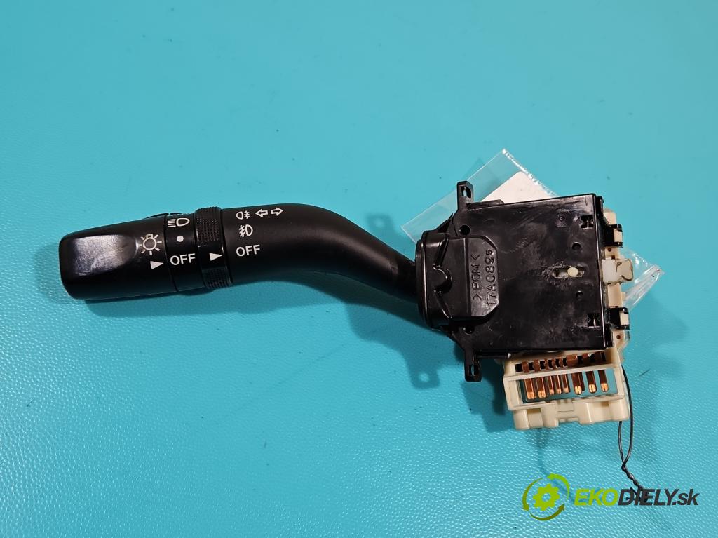 Mazda Cx-7 2.3 T 260 hp manual 191 kW 2261 cm3 5- Přepínač blinkry: 17A0895 (Ovládaní topení a přepínače)