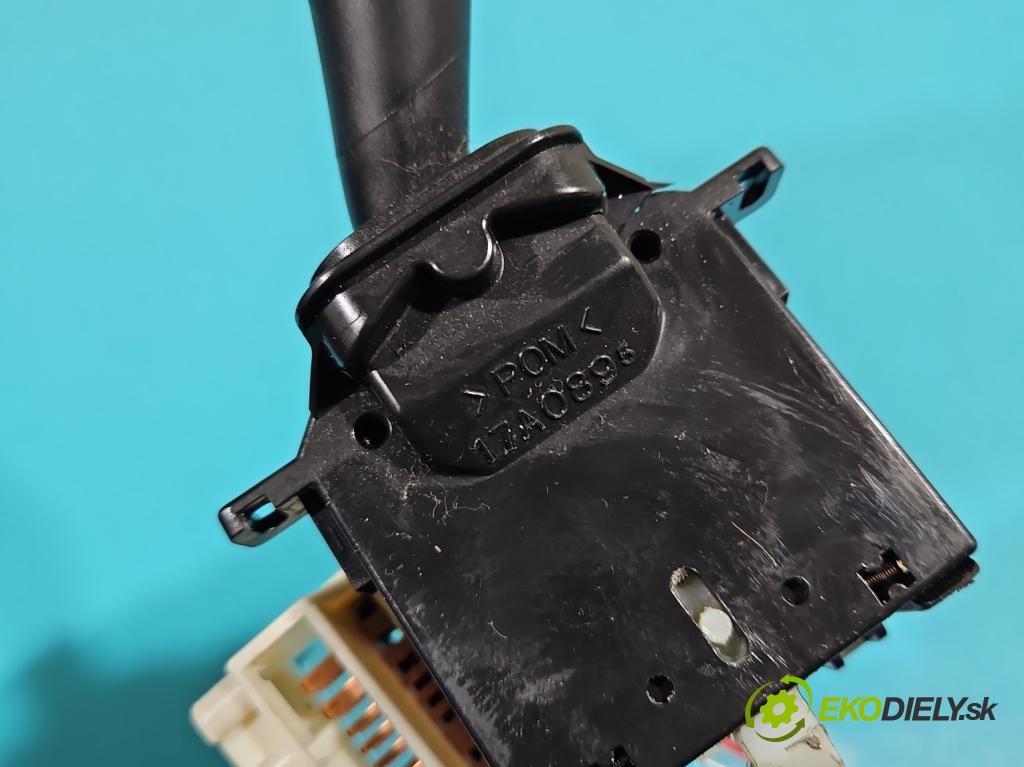 Mazda Cx-7 2.3 T 260 hp manual 191 kW 2261 cm3 5- Přepínač blinkry: 17A0895 (Ovládaní topení a přepínače)