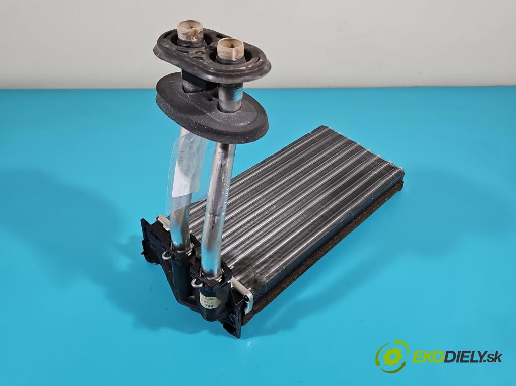 Citroen DS5 2011-2015 1.6 THP 156 hp automatic 115 kW 1598 cm3 5- radiátor R4838002 (Radiátory topení)