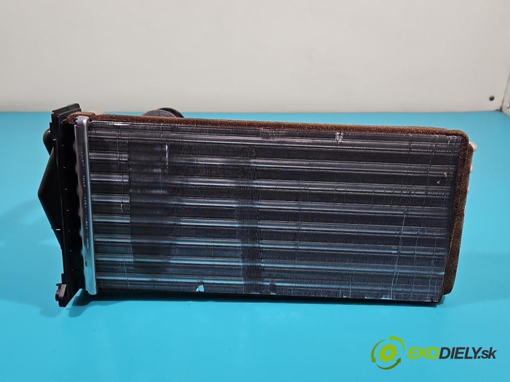 Citroen DS5 2011-2015 1.6 THP 156 hp automatic 115 kW 1598 cm3 5- radiátor R4838002 (Radiátory topení)