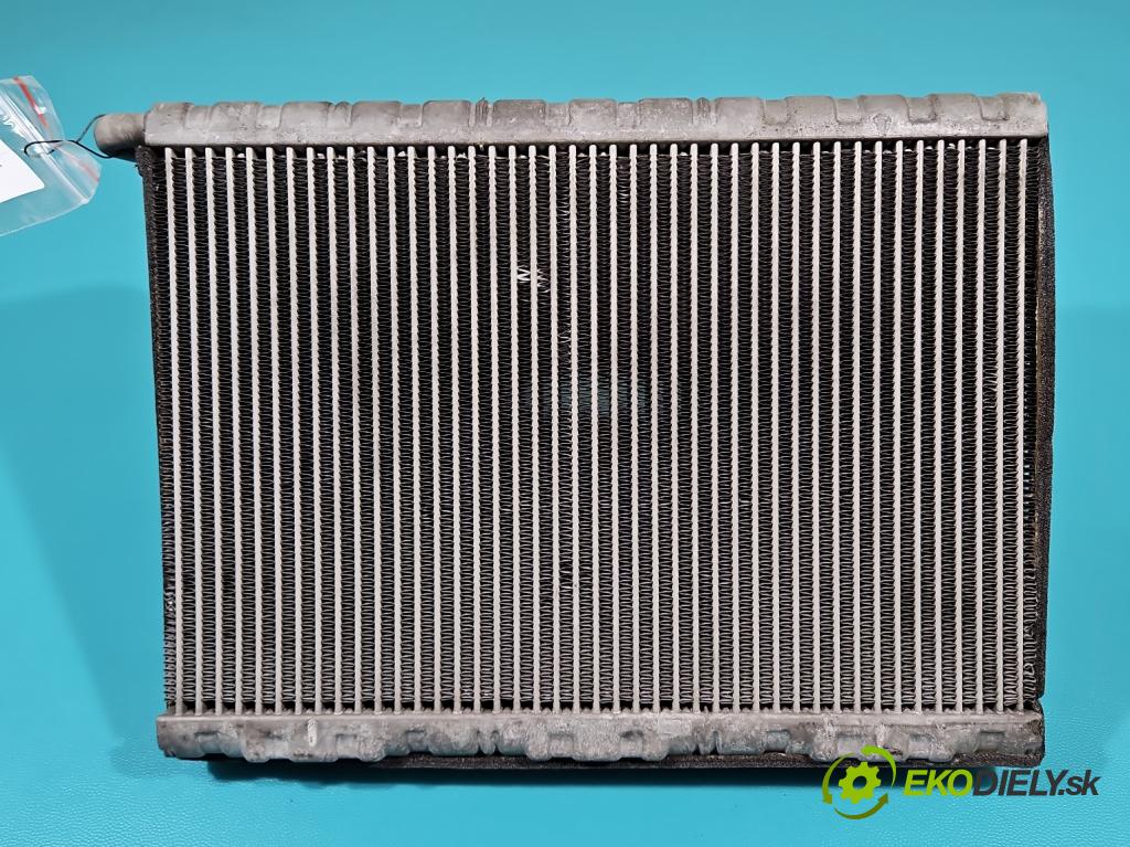 Citroen DS5 2011-2015 1.6 THP 156 hp automatic 115 kW 1598 cm3 5- radiátor S3724006 (Radiátory topení)