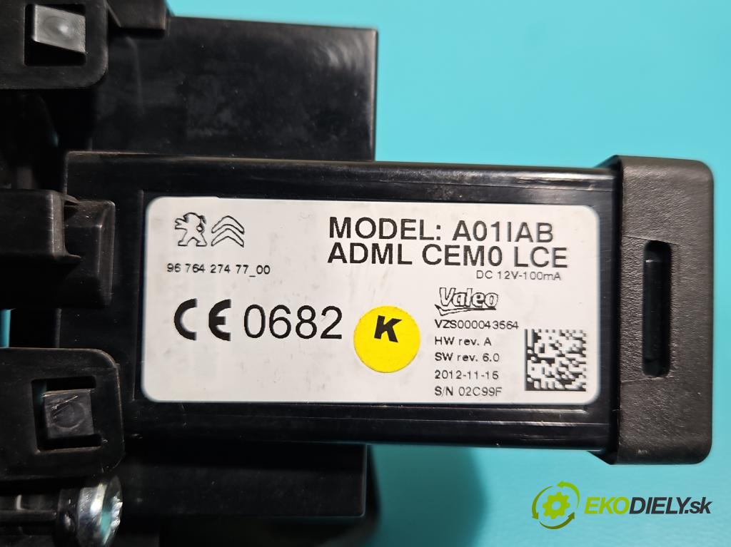 Citroen DS5 2011-2015 1.6 THP 156 HP automatic 115 kW 1598 cm3 5- Spínačka 967642747700 (Spínacie skrinky a kľúče)