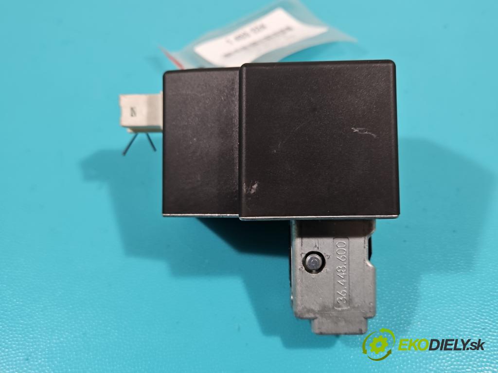 Citroen DS5 2011-2015 1.6 THP 156 HP automatic 115 kW 1598 cm3 5- Blokáda: řízení: 9673759980 (Ostatné)