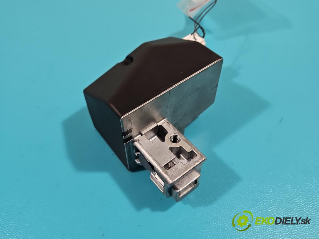 Citroen DS5 2011-2015 1.6 THP 156 HP automatic 115 kW 1598 cm3 5- Blokáda: řízení: 9673759980 (Ostatné)