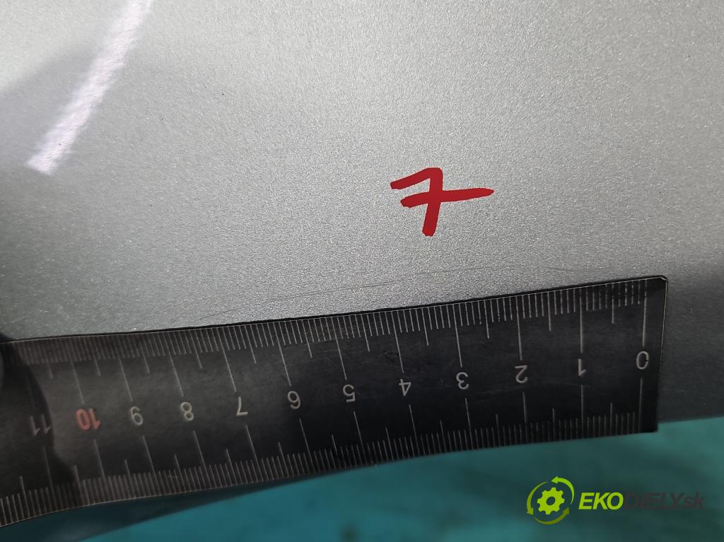 Toyota Yaris I 1999-2005 1.0 vvti 68 hp manual 50 kW 998 cm3 3- blatnik přední levý  (Predné ľavé)