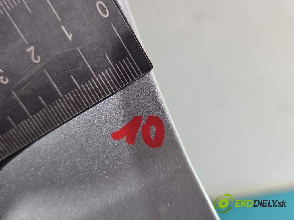 Toyota Yaris I 1999-2005 1.0 vvti 68 hp manual 50 kW 998 cm3 3- blatnik přední levý  (Predné ľavé)