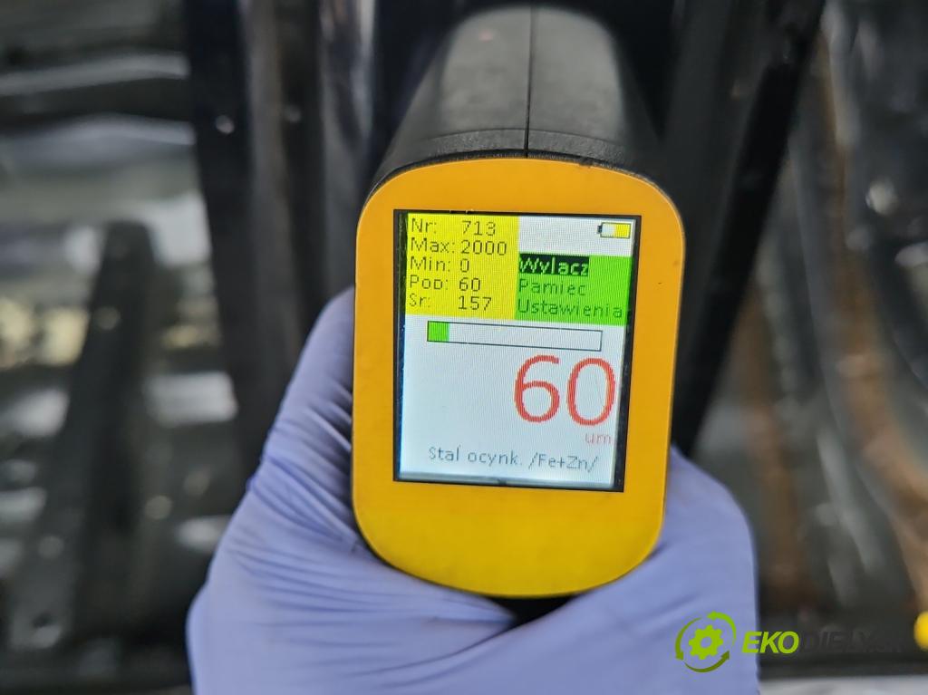 Volvo V90 2016- 2.0 D5 235 hp automatic 173 kW 1969 cm3 5- práh levý  (Ostatní)