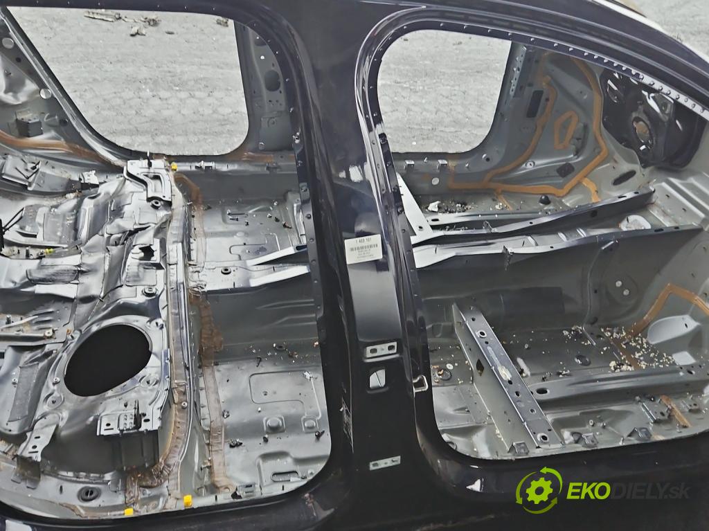 Volvo V90 2016- 2.0 D5 235 HP automatic 173 kW 1969 cm3 5- Práh: pravý  (Ostatné)