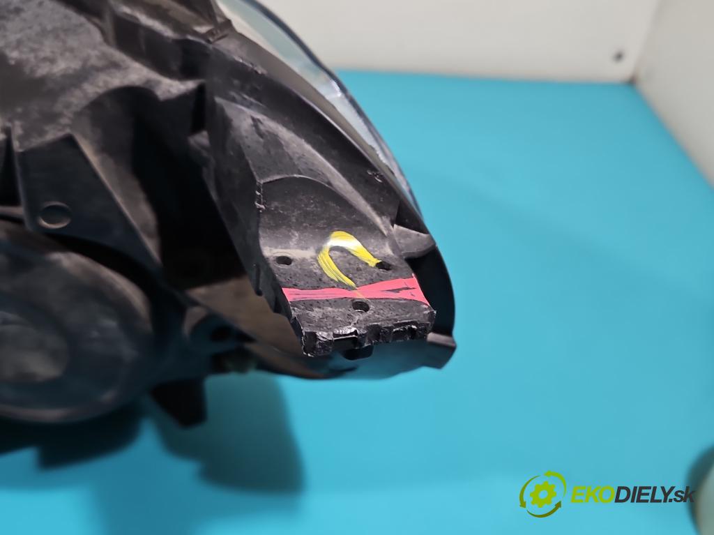 Toyota Proace II 2016- 2.0 D4D 122 HP manual 90 kW 1997 cm3 5- Reflektor: pravý 9808581180 (Pravé)