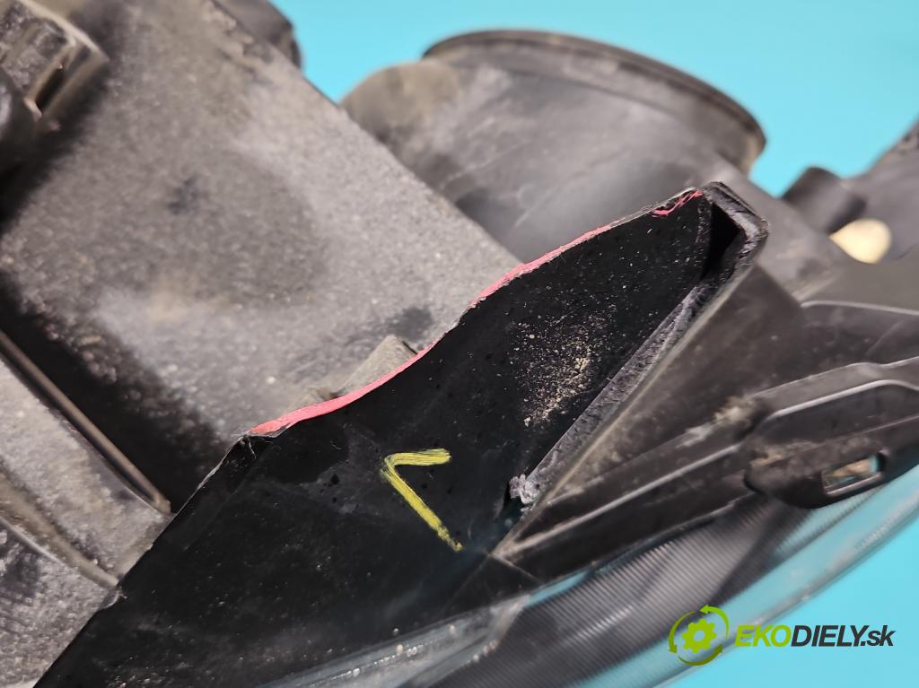 Toyota Proace II 2016- 2.0 D4D 122 HP manual 90 kW 1997 cm3 5- Reflektor: pravý 9808581180 (Pravé)