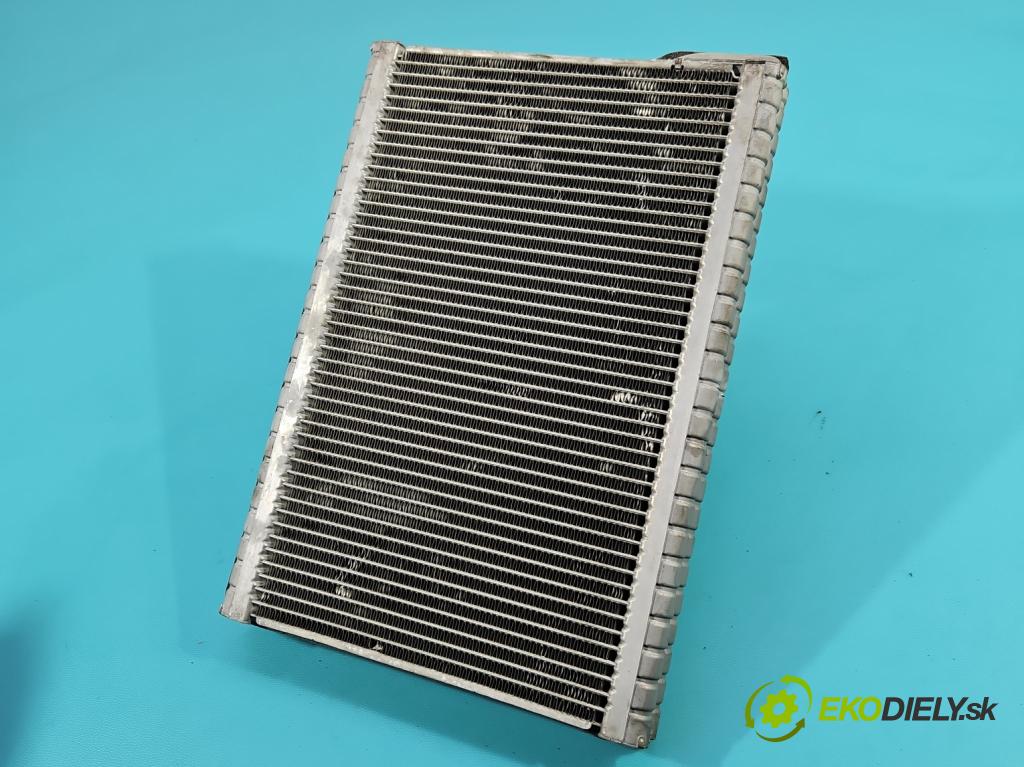 Toyota Proace II 2016- 2.0 D4D 122 hp manual 90 kW 1997 cm3 5- radiátor  (Radiátory topení)