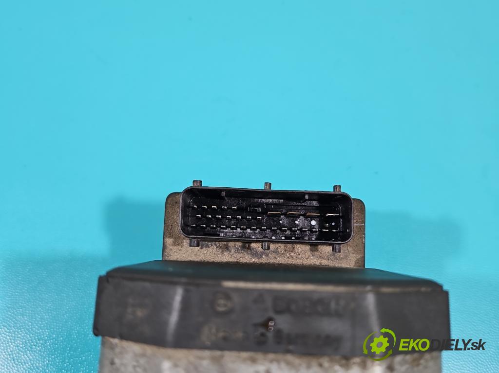 Audi A6 C5 1997-2004 2.4 V6 165 HP automatic 121 kW 2393 cm3 5- čerpadlo abs 0265220411 (Pumpy ABS)