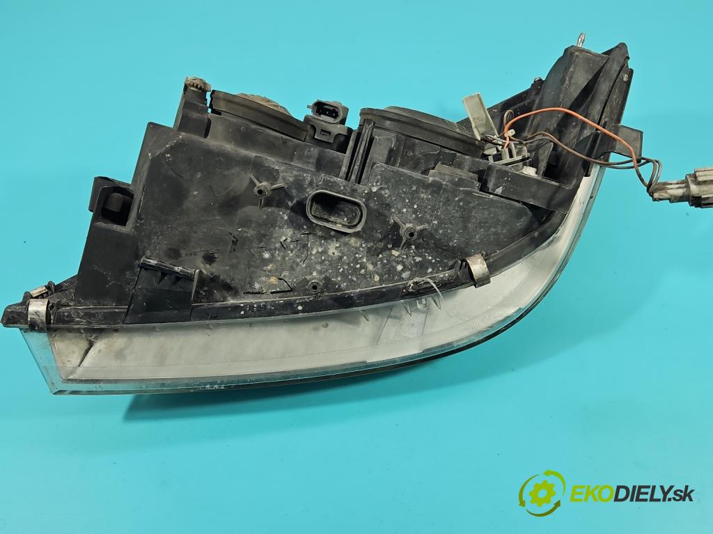 Nissan Primera P12 2001-2007 1.8 16V 116 HP manual 85 kW 1769 cm3 5- Reflektor: pravý (Pravé)